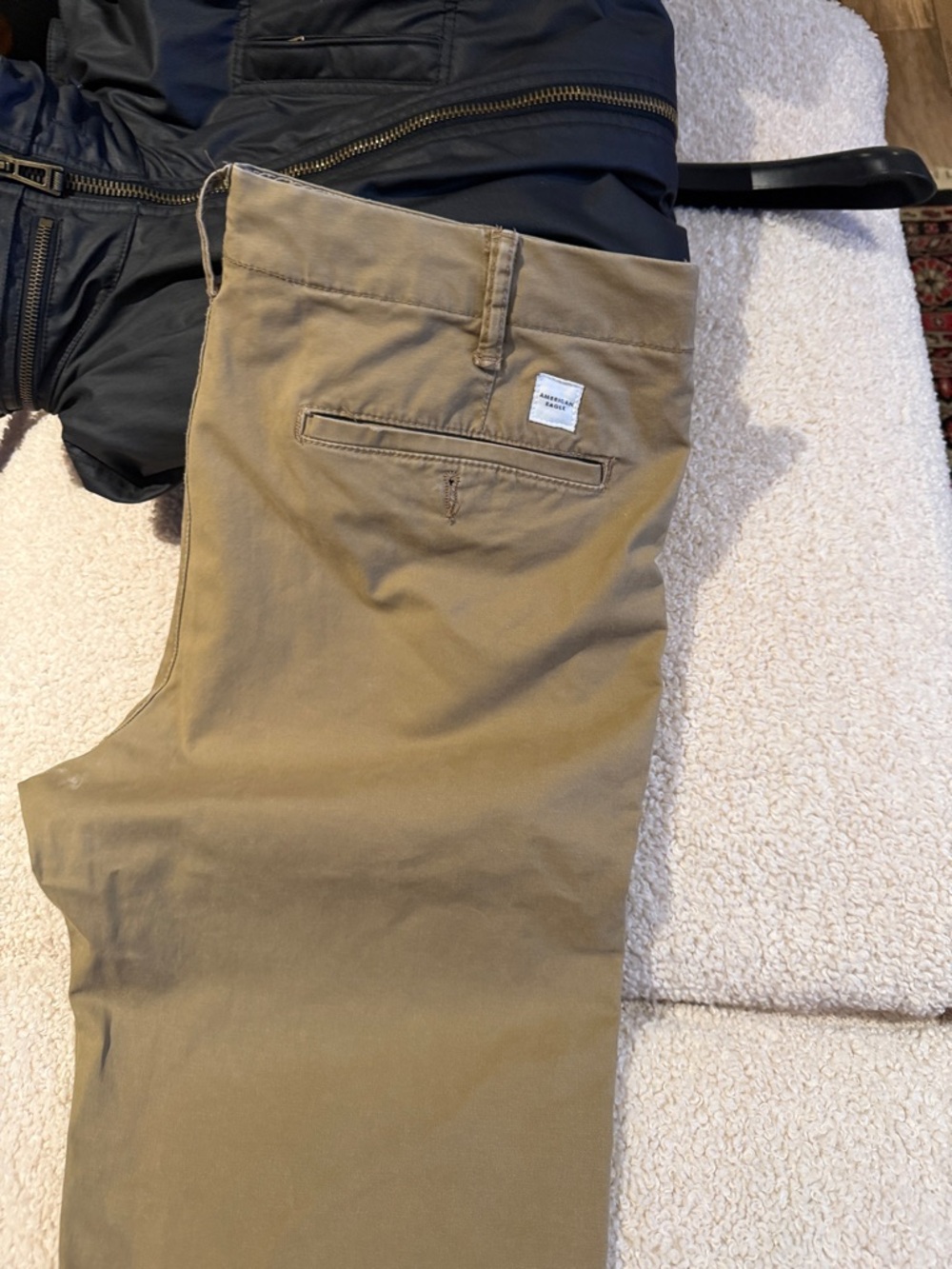 American Eagle Outfitters Men's Chinos in Khaki Tan (34-30)